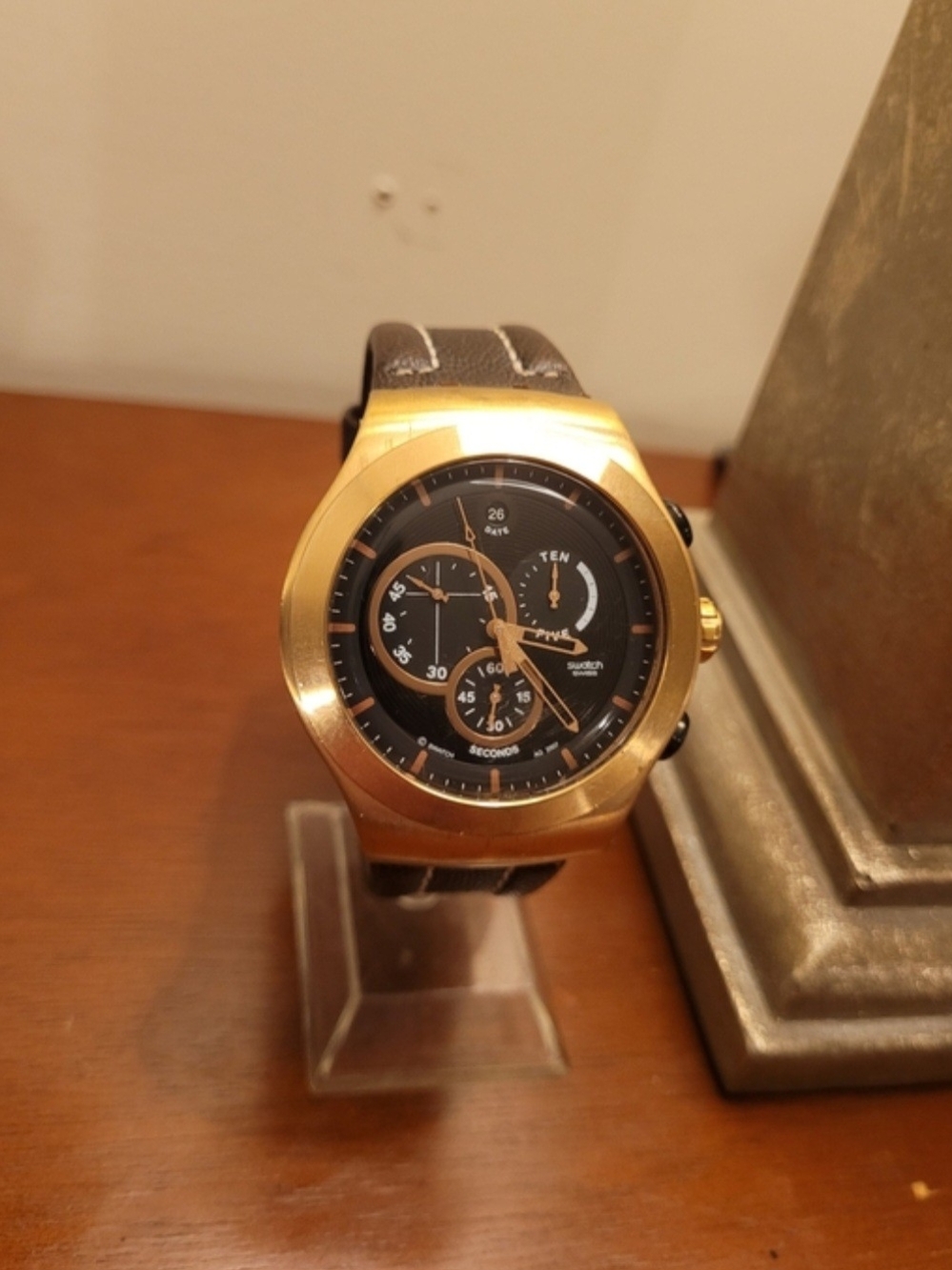 Vintage Swatch Irony Chronograph Genty Glove YOG400 Men's Watch 47MM